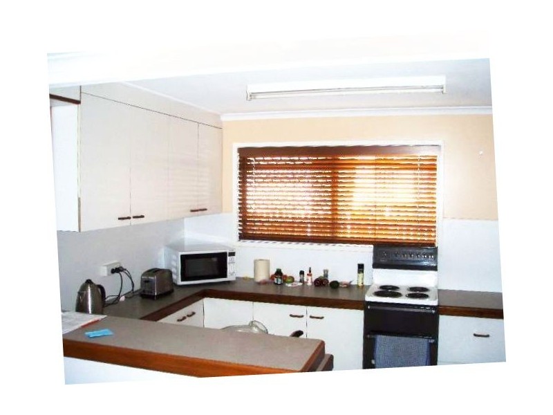 2/6 Wentford Street, Mackay QLD 4740
