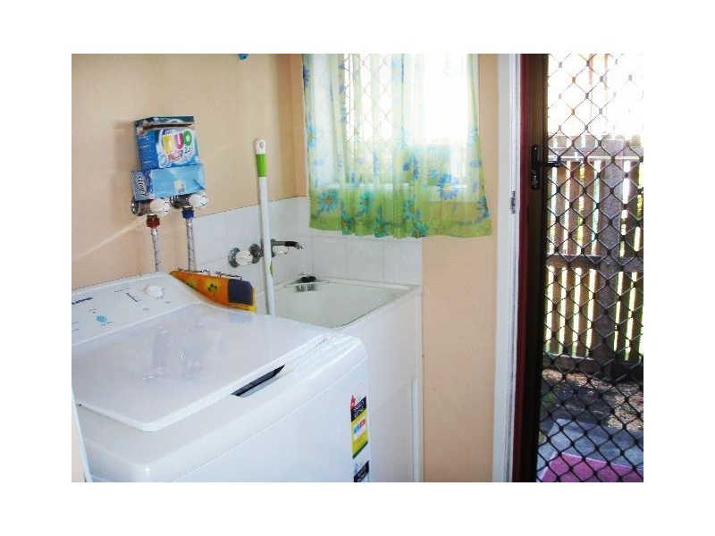 2/6 Wentford Street, Mackay QLD 4740
