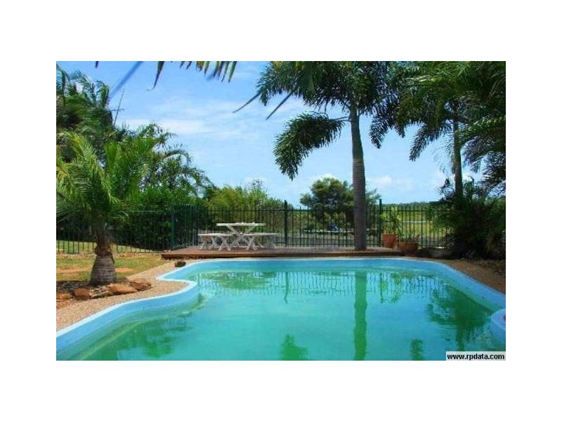 14 Woodlands Drive, Eimeo QLD 4740