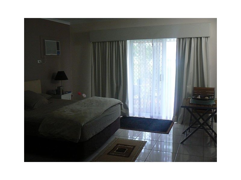 6 Beach Road, Dolphin Heads QLD 4740