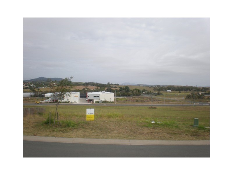 55 Manning Street, Rural View QLD 4740