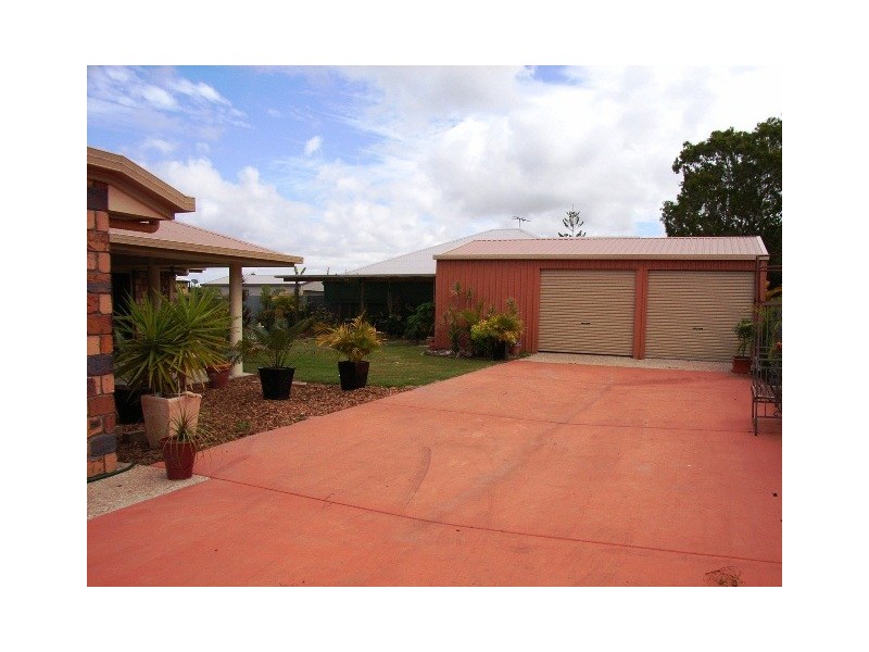 7 Hossack Court, Glenella QLD 4740