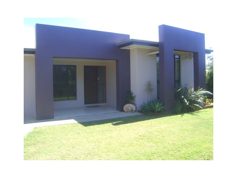 23 Murrays Road, Glenella QLD 4740