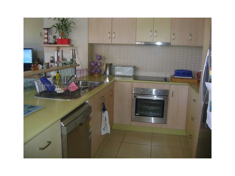 23 Murrays Road, Glenella QLD 4740