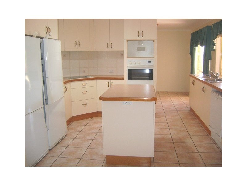 84 Glenella-Richmond Road, Glenella QLD 4740