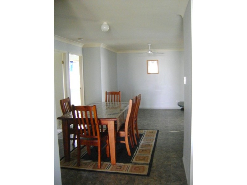 2 Thomas Mitchell Ct, Rural View QLD 4740