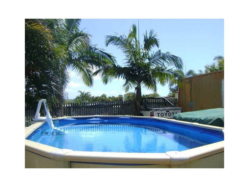 2 Thomas Mitchell Ct, Rural View QLD 4740