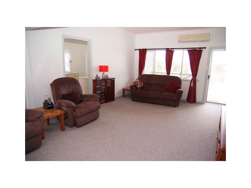 38 Binnington Esp, East Mackay QLD 4740