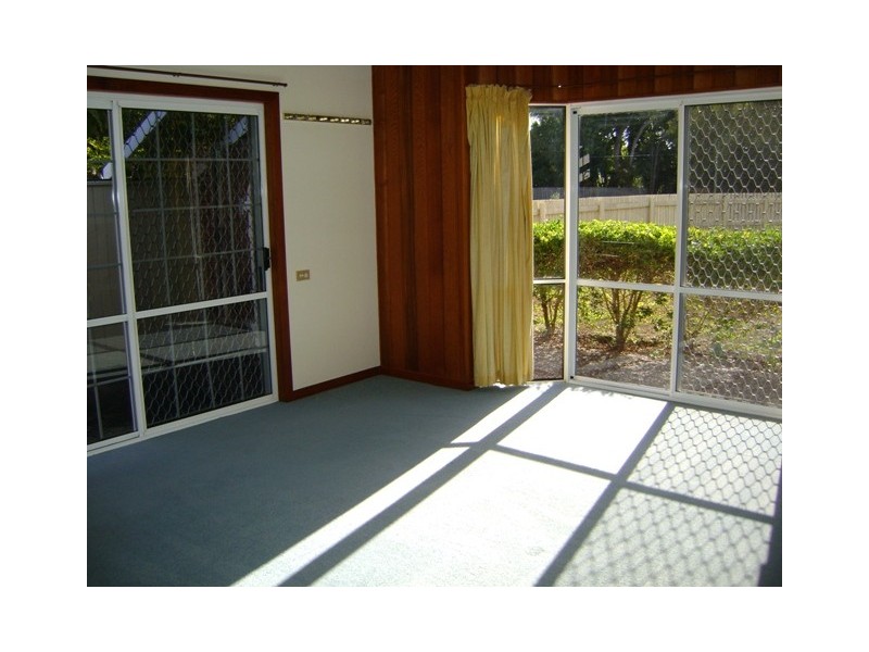 90 Andergrove Rd, Andergrove QLD 4740
