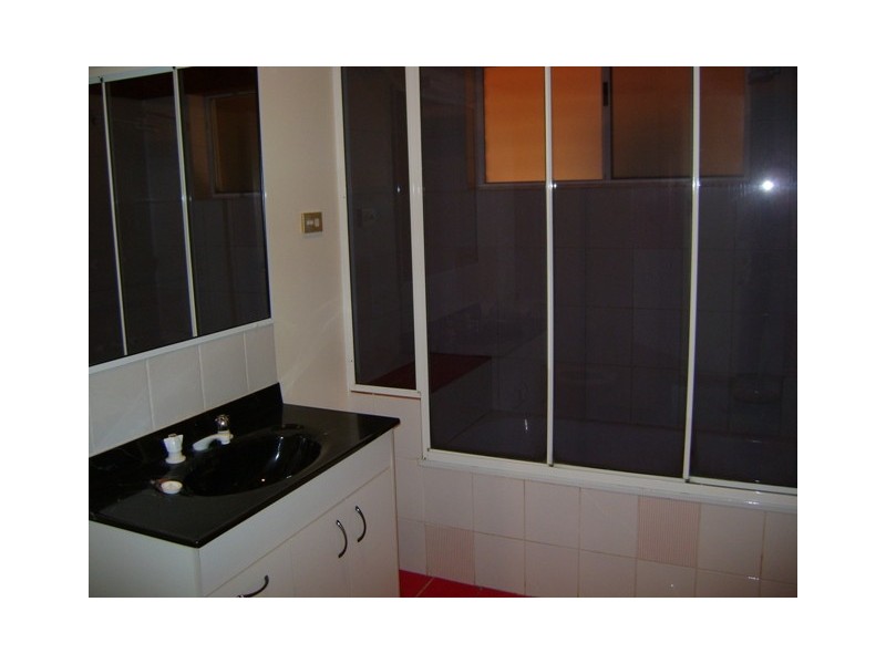 90 Andergrove Rd, Andergrove QLD 4740