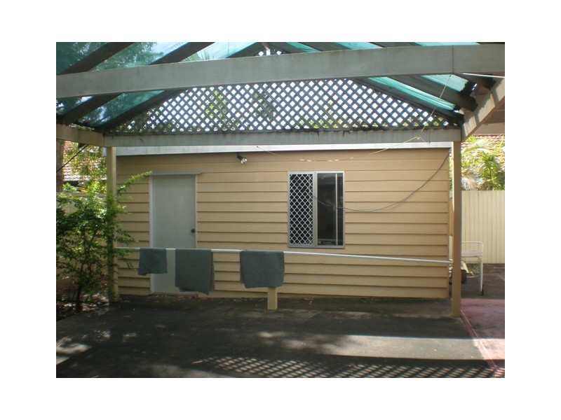 90 Andergrove Rd, Andergrove QLD 4740
