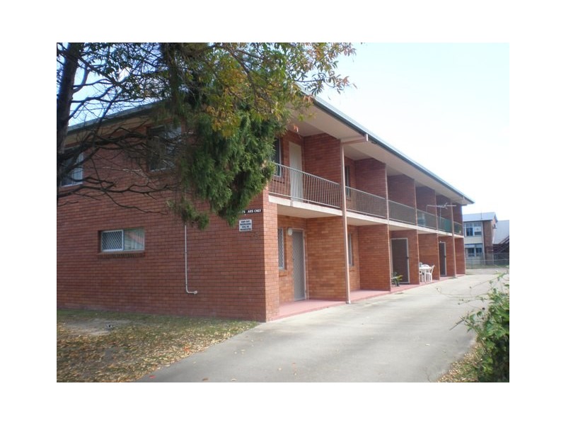 16 English Street, South Mackay QLD 4740