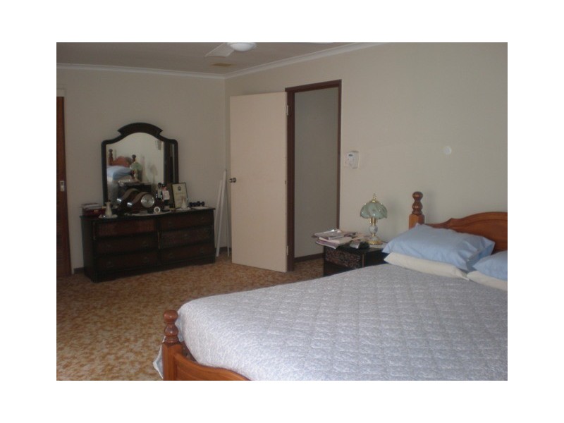 12  Adair Ct, Rural View QLD 4740