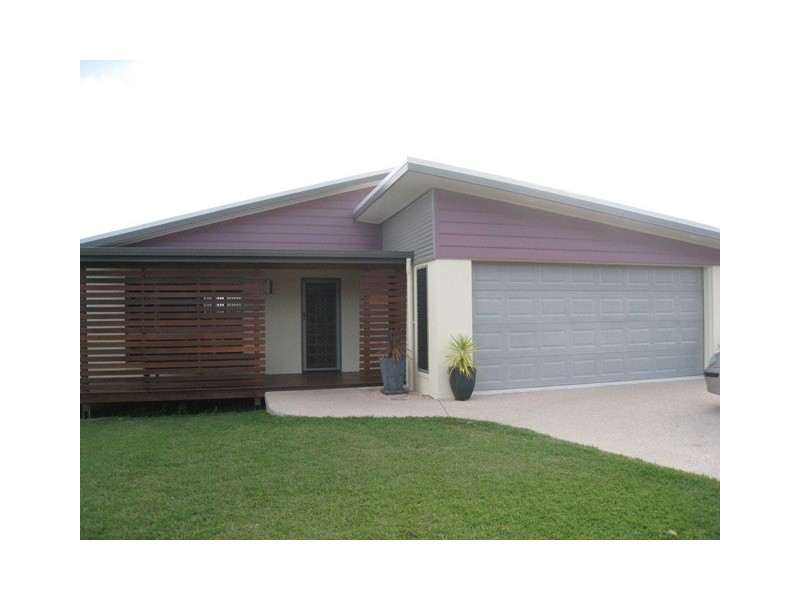 5 Stephanie Court, Glenella QLD 4740