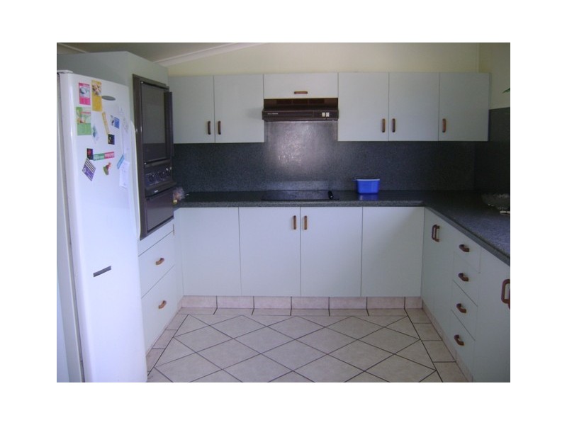 8 Edward Street, South Mackay QLD 4740