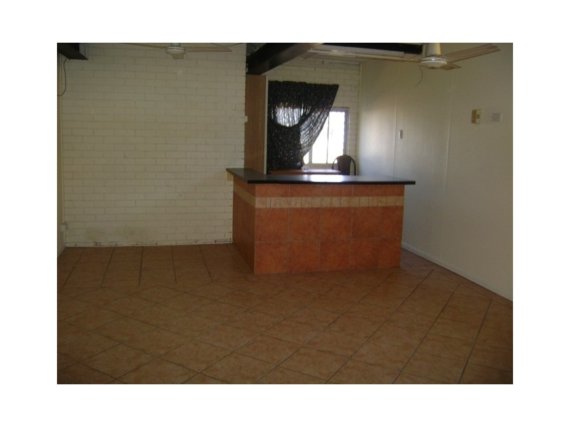 8 Edward Street, South Mackay QLD 4740