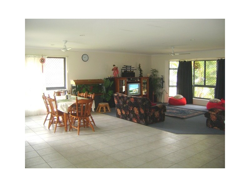 8 Salmon Court, Andergrove QLD 4740