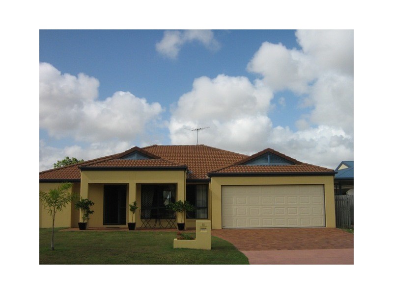 11 Foxtail Court, Glenella QLD 4740