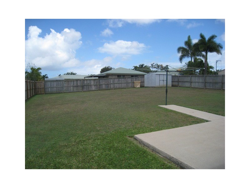 105 Broomdykes Drive, Beaconsfield QLD 4740