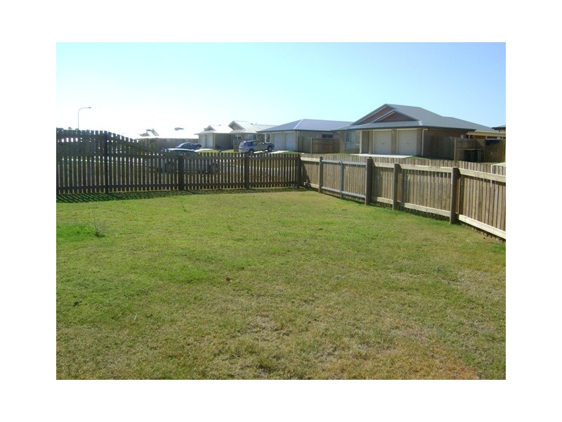 5 Jasmine Drive, Blacks Beach QLD 4740