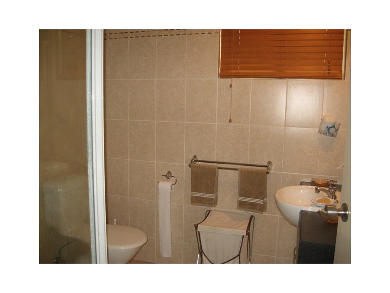 Unit 3 / 4 Old Shoal Point Road, Bucasia QLD 4750