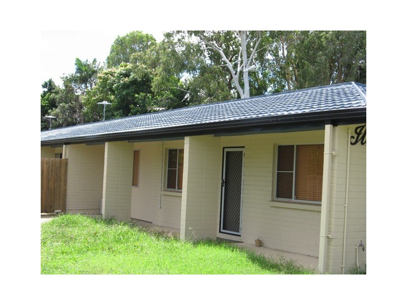 Unit 3 / 4 Old Shoal Point Road, Bucasia QLD 4750