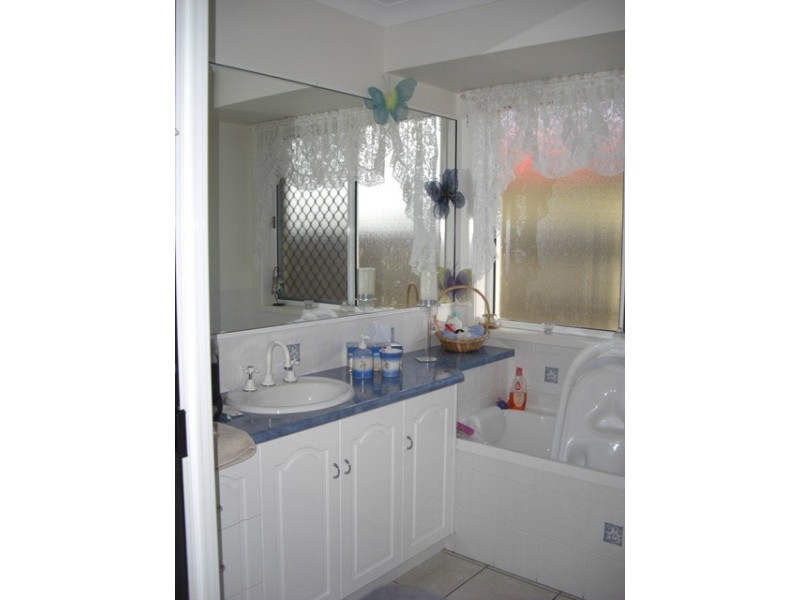 49 Marine Parade, Bucasia QLD 4750