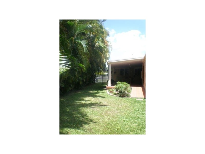 3 Lee Court, Bucasia QLD 4750
