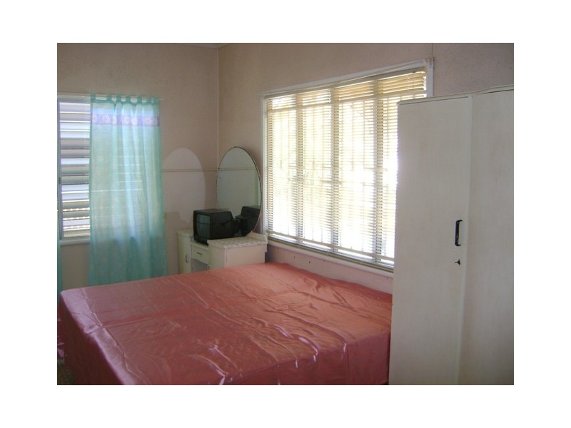 12 Atkinson Street, East Mackay QLD 4740