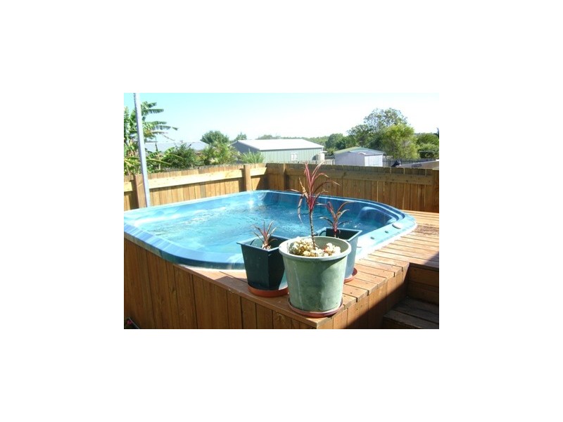 13 Stott Street, Bucasia QLD 4750