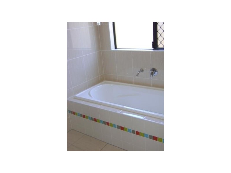 12 Foundation Street, Glenella QLD 4740