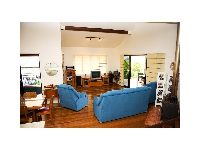 54 Cavanagh Drive, Blacks Beach QLD 4740