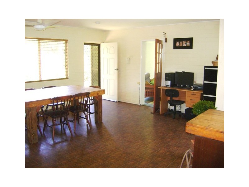 10 Keeleys Road, Slade Point QLD 4740