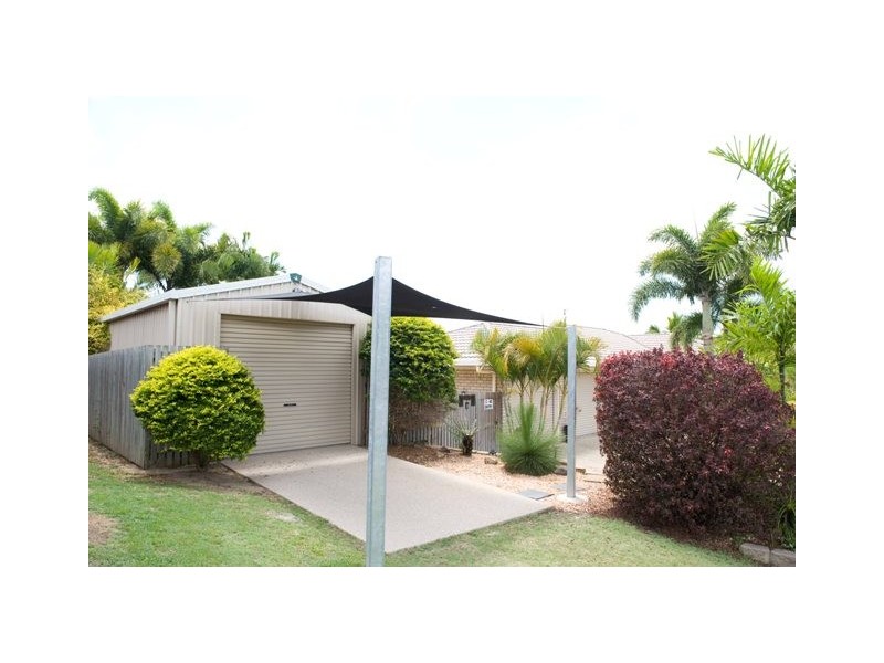 27 McCormack Avenue, Rural View QLD 4740