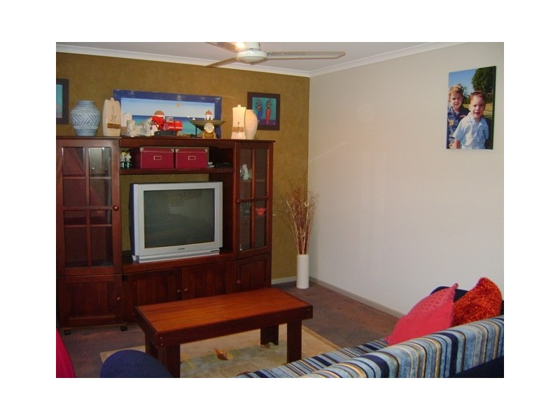 4 Bluewater Court, Bucasia QLD 4750