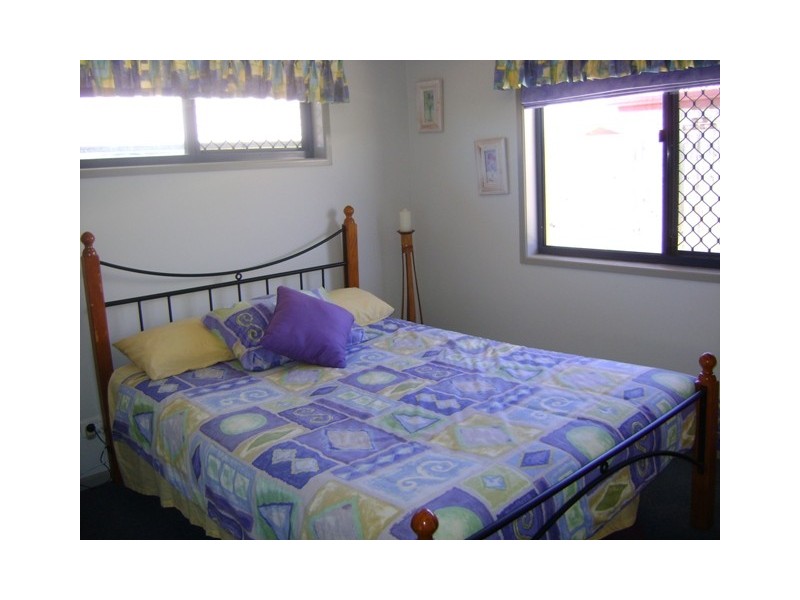 4 Bluewater Court, Bucasia QLD 4750