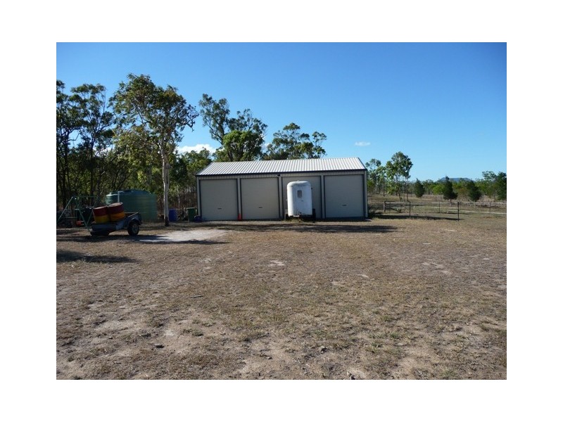 17 Hogans Road, Mirani QLD 4754