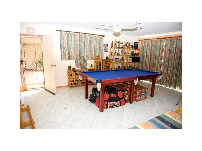 1 John Oxley Avenue, Rural View QLD 4740