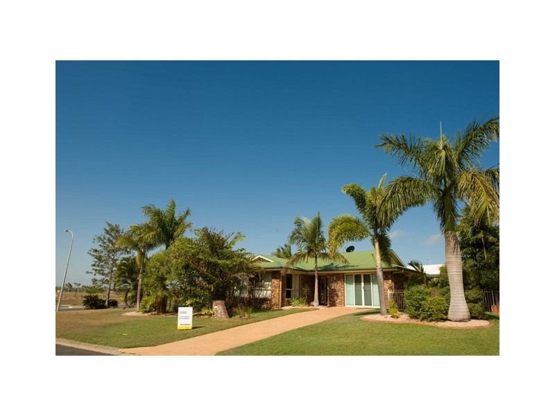 1 John Oxley Avenue, Rural View QLD 4740