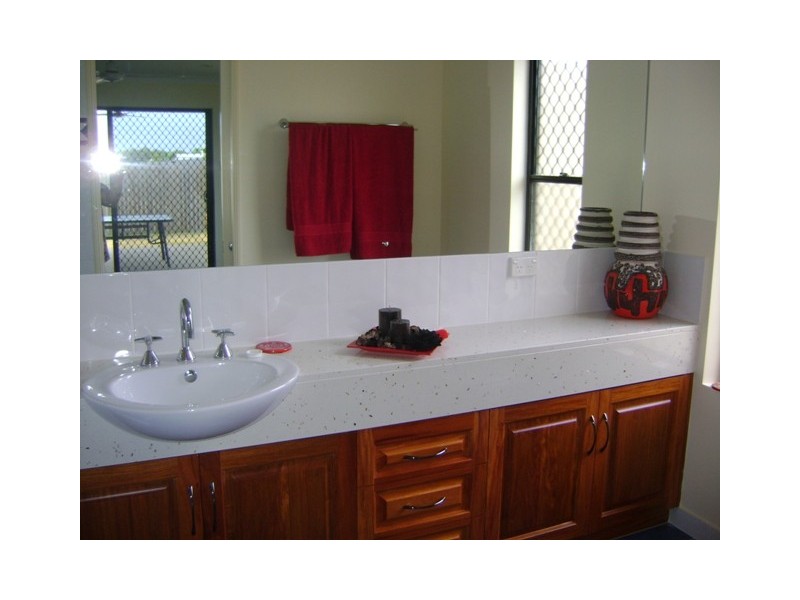 1 Companion Way, Shoal Point QLD 4750