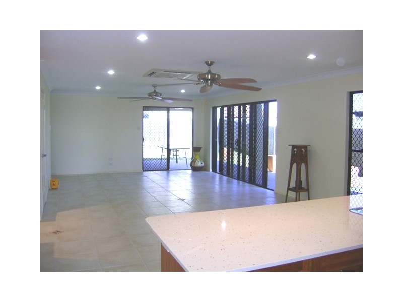 1 Companion Way, Shoal Point QLD 4750