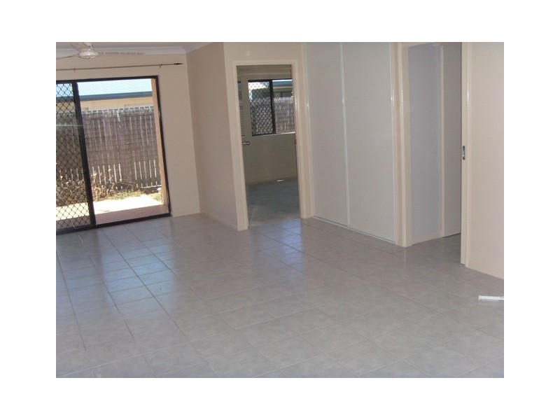 4/19 Perkins Street, North Mackay QLD 4740