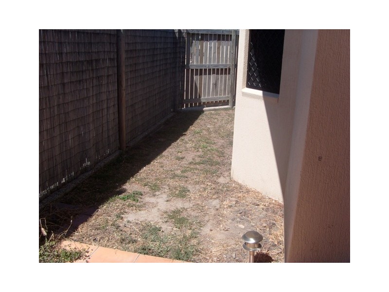 4/19 Perkins Street, North Mackay QLD 4740