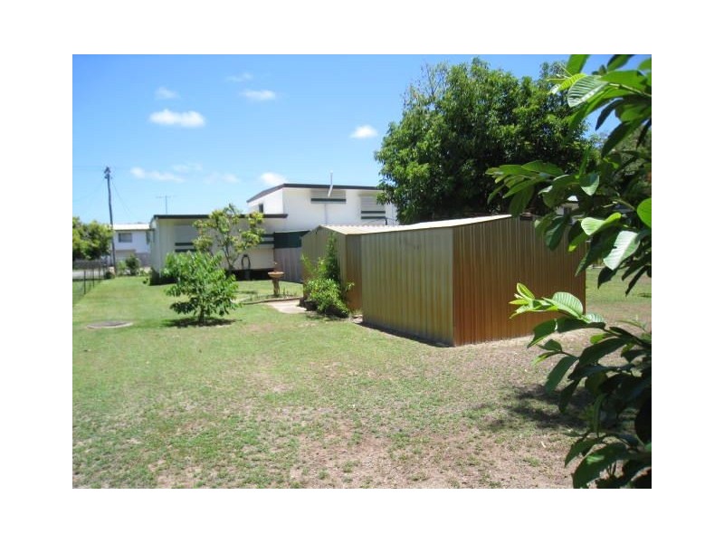 39 Finch Street, Slade Point QLD 4740