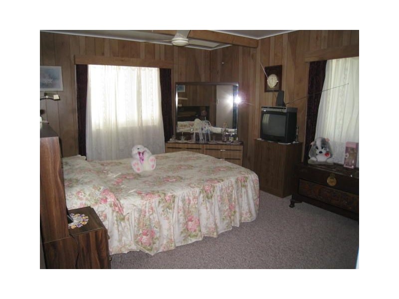 39 Finch Street, Slade Point QLD 4740