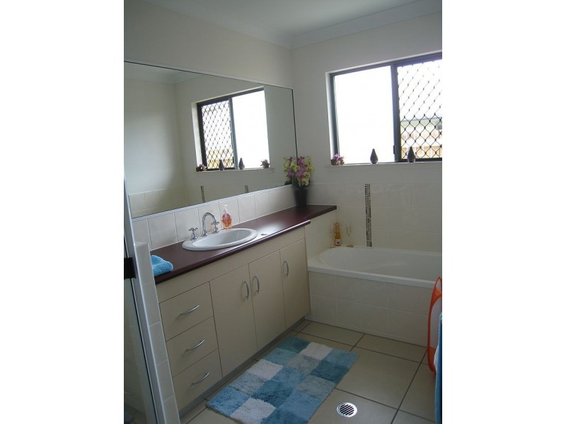 28  Katey Cr Mirani, Mirani QLD 4754