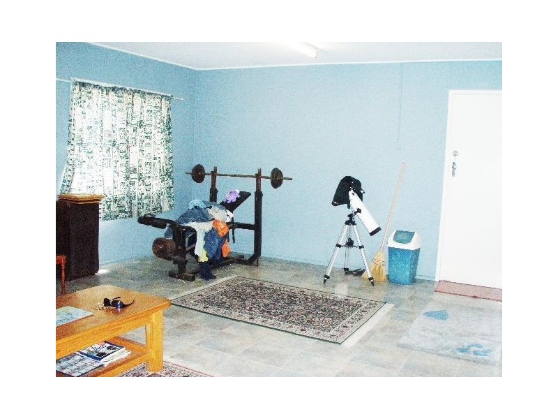 8 Keeleys Road, Slade Point QLD 4740