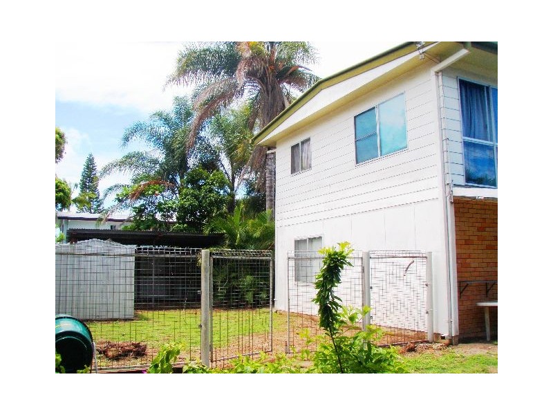 8 Keeleys Road, Slade Point QLD 4740
