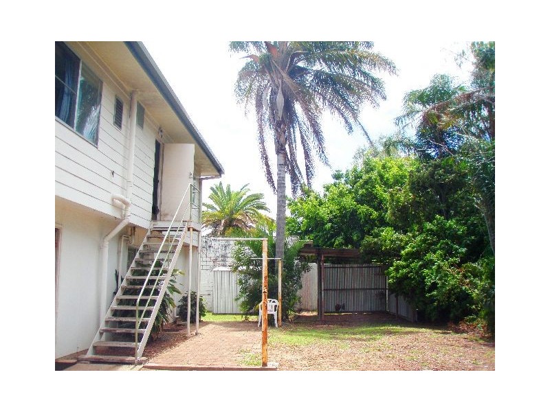 8 Keeleys Road, Slade Point QLD 4740