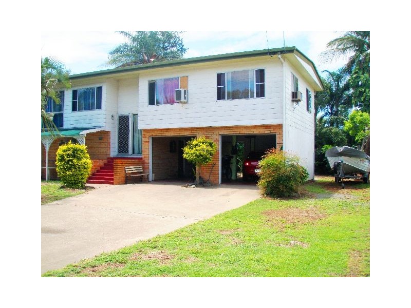 8 Keeleys Road, Slade Point QLD 4740